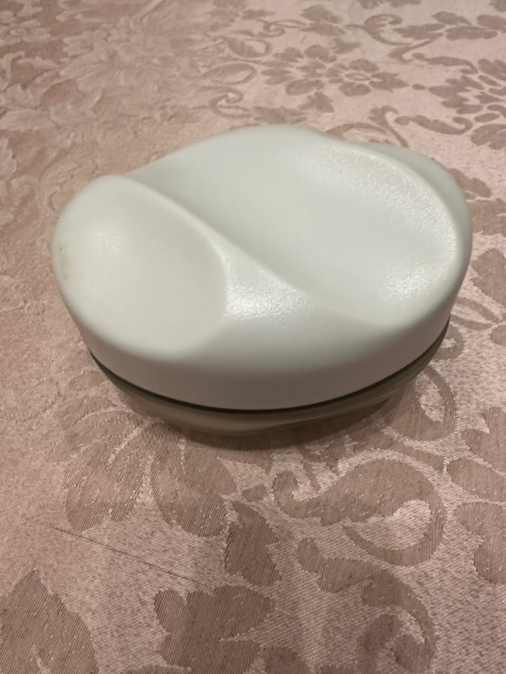 Vintage Estée Lauder Knowing Whipped Body Crème*. > 90 full. 6.5oz jar